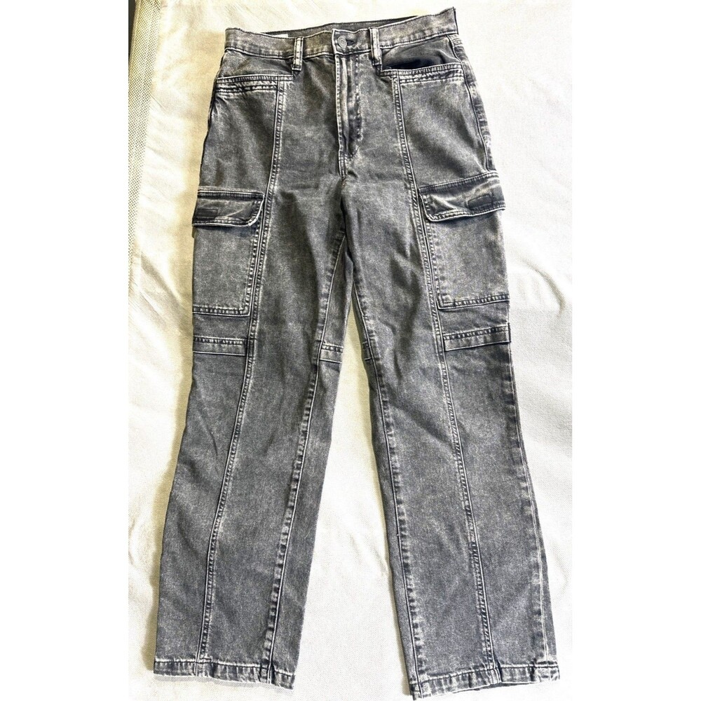 Gap High-Waisted Black Wash Cargo Jeans With Relaxed Fit & Utility Pockets Size